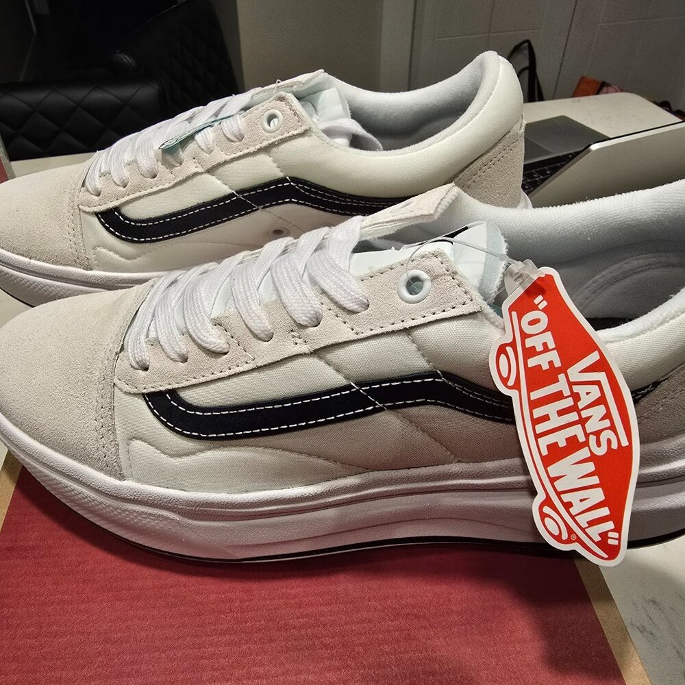 NIB Vans ComfyCush Old Skool Overt CC Sneakers Shoes WHITE SIZE 10 NEW